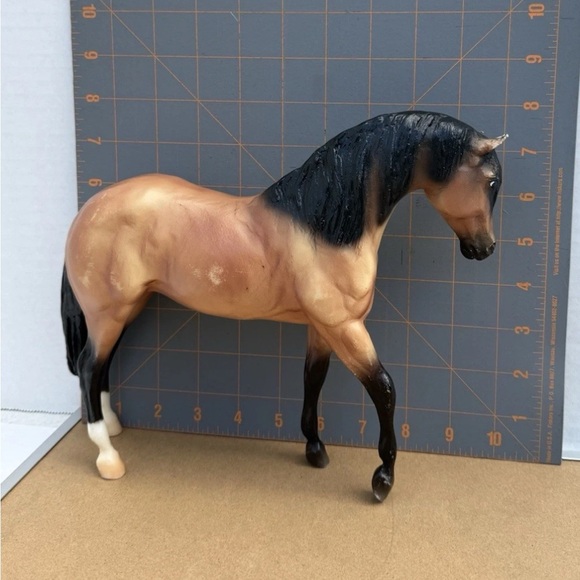 Breyer Molding Co. Toy Horses,Lot of 2 - Picture 9 of 9